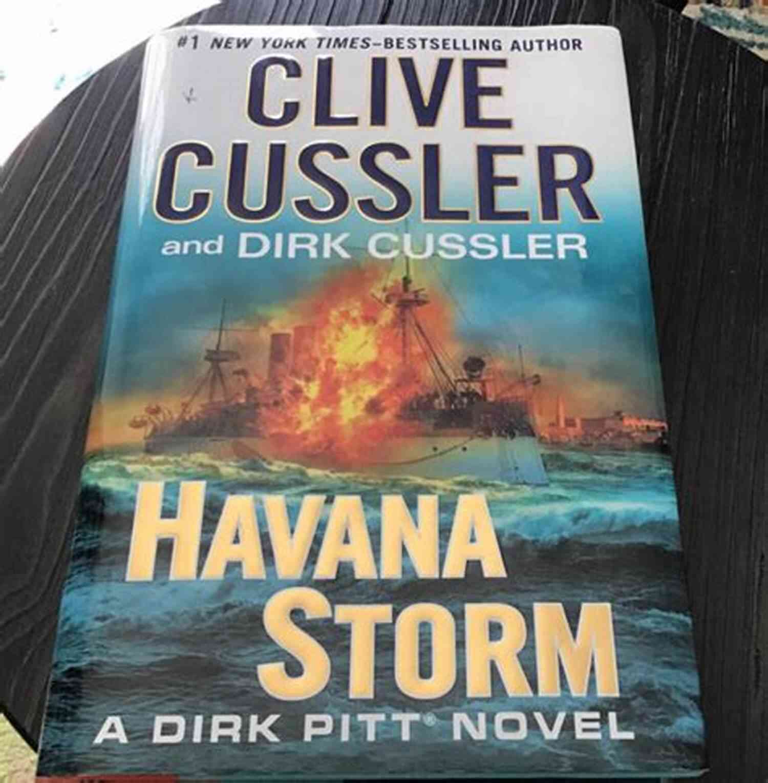 A Captivating Cover Of Havana Storm Depicting Dirk Pitt Amidst A Raging Storm Havana Storm: A Dirk Pitt Adventure